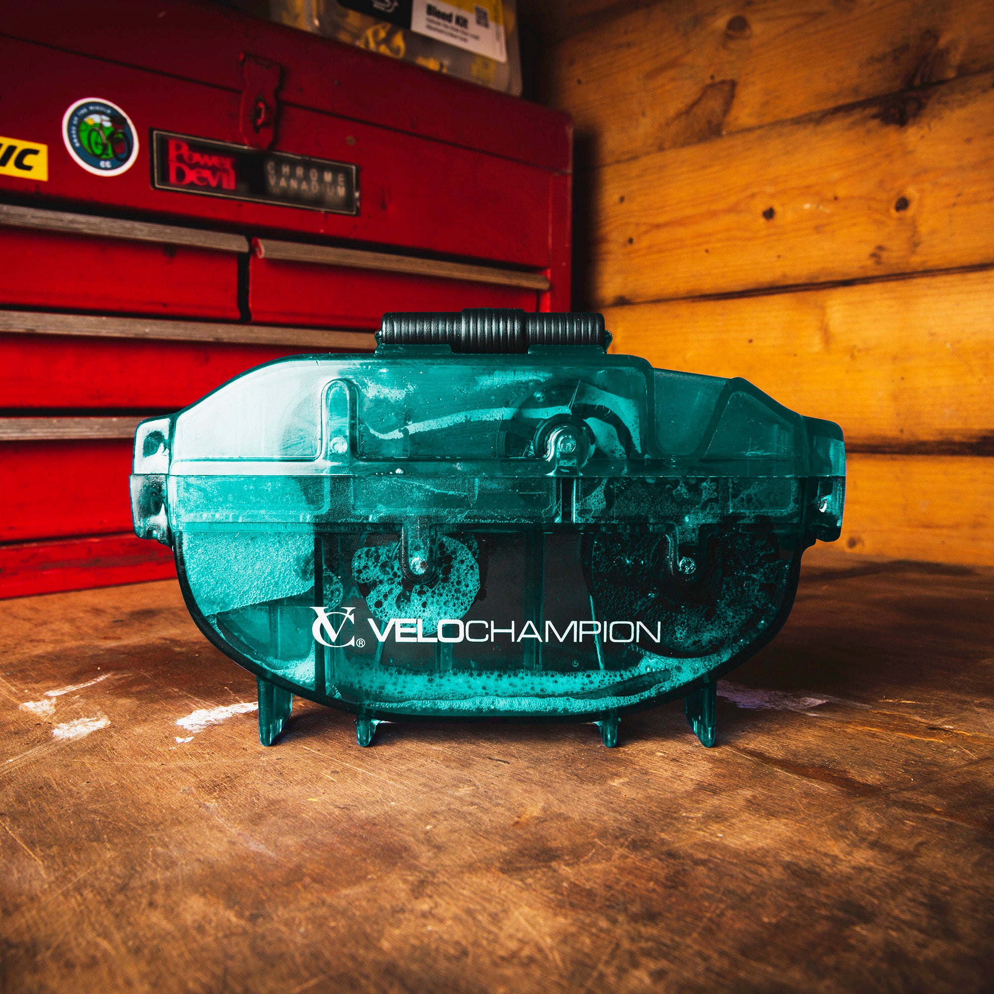 velochampion chain cleaner with liquid cleaning