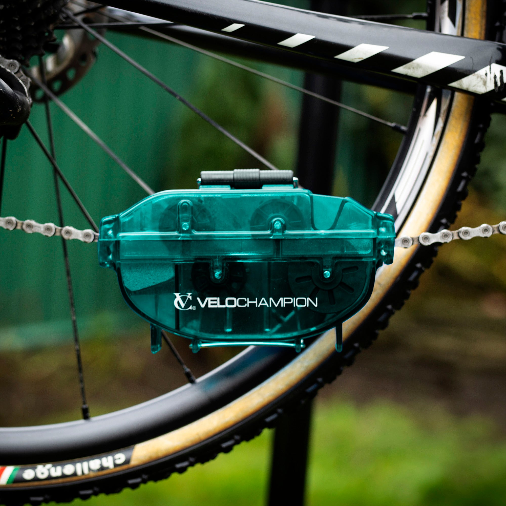 velochampion chain cleaner in use on bike