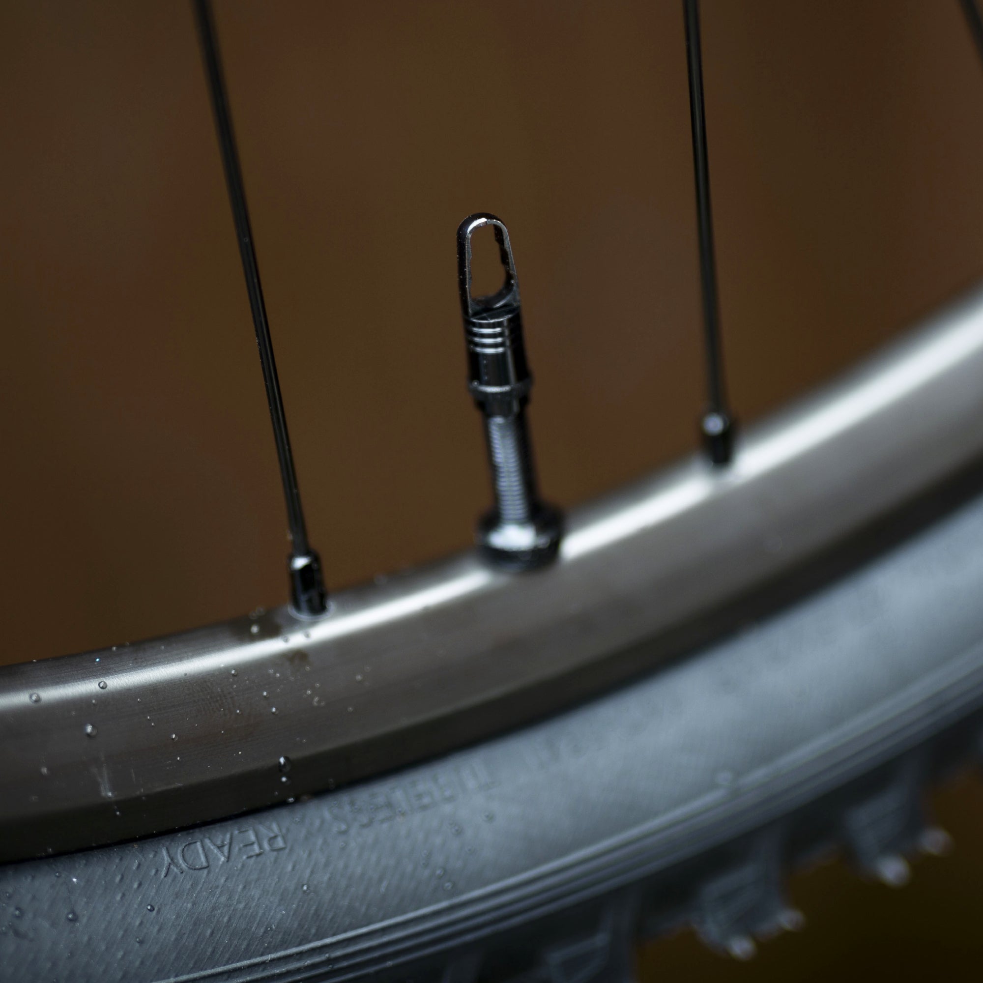 How to Pump Up a Bike Tire With Presta Valves