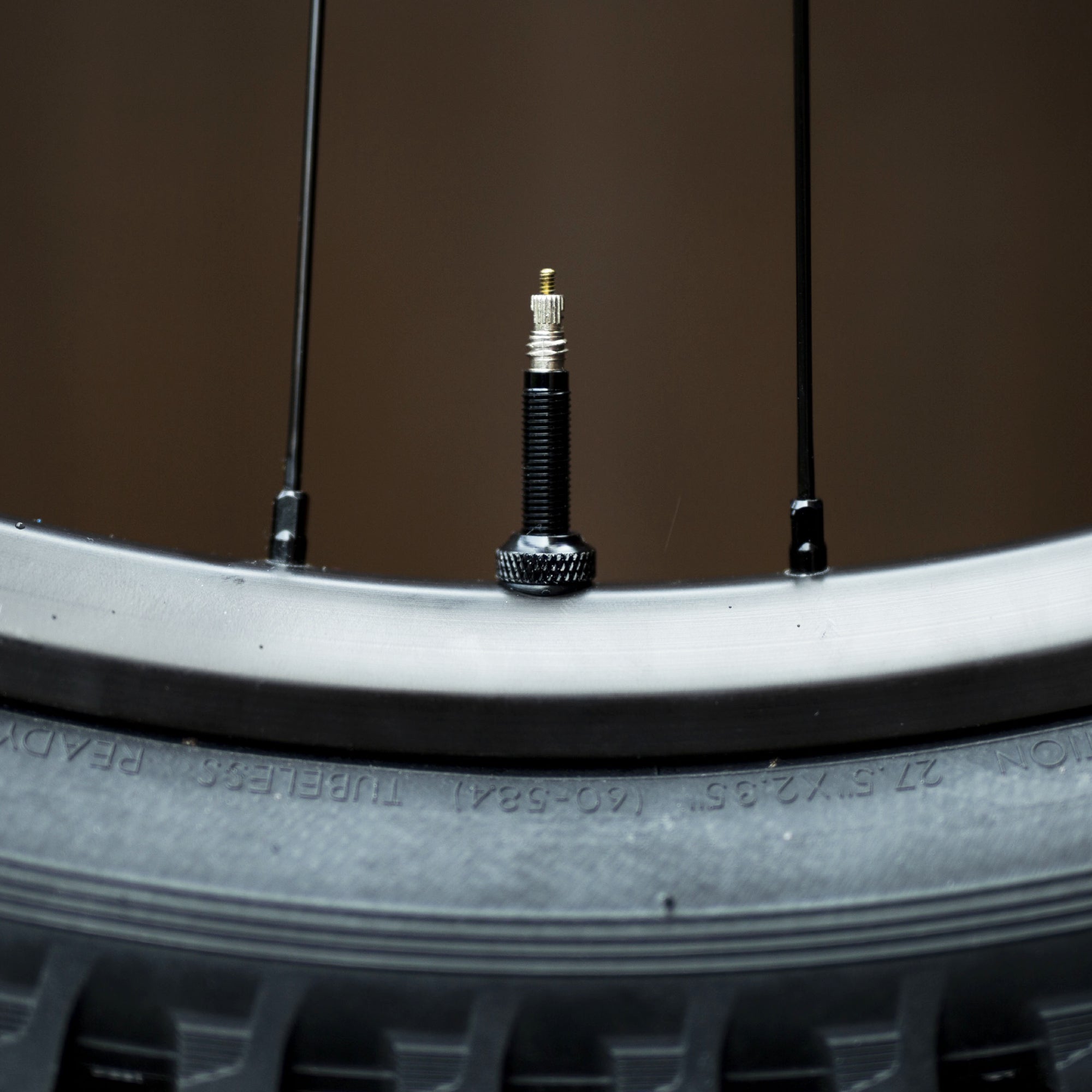 How to Pump Up a Bike Tire With Presta Valves